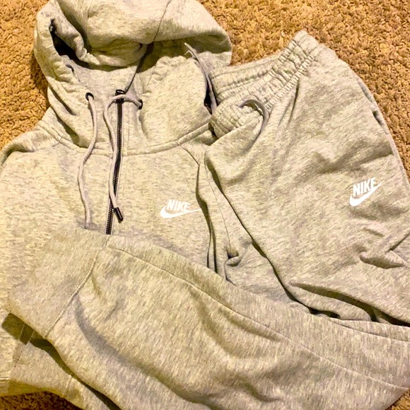 Nike sweat set